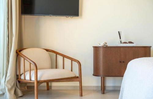 Modern Sea View Villa, Heated Pool,Rooftop Jacuzzi Outdoor Kitchen 12min faro Airport - Foto 7