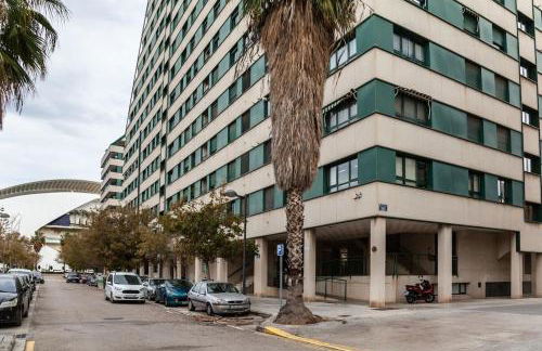 Valencia las Artes y Ciencias + Garaje + Netflix - Photo 36