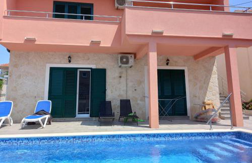 Family friendly house with a swimming pool Sibenik - 24444 - Foto 5