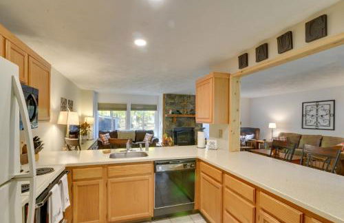 Charming Hidden Valley Resort Home Walk to Slopes - Foto 13