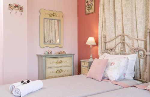 stunning tranquil villa with private pool - Foto 41