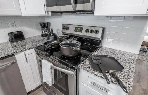 New Apt 2 Bed 2 Bath with Amazing PATIO - Foto 45