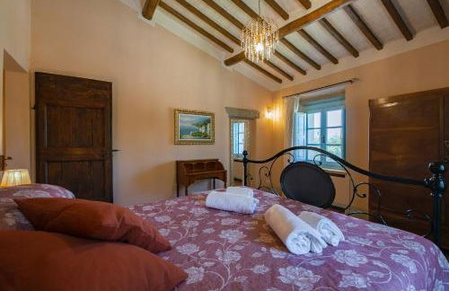 Beautiful Country House Villa Mezzavia With Private Pool in Costiglion Fiorentin - Foto 57