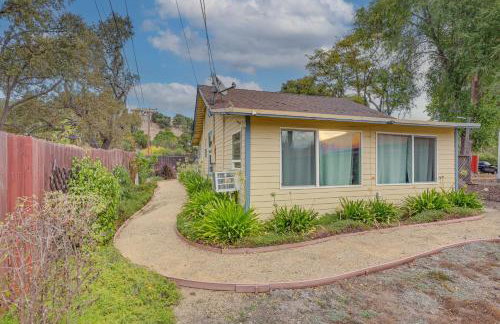 2 Mi to Dtwn Atascadero! Cozy Cottage with Yard - Foto 20