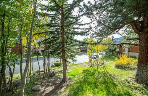 Plush Mammoth Condo w Balcony Views - Foto 30