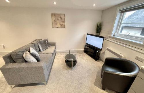 Fantastic convenient 2 Bedroom 2 bathroom Perfect for Stansted Airport, 3 minute walk to Bishops Stortford Train Station! - Foto 10