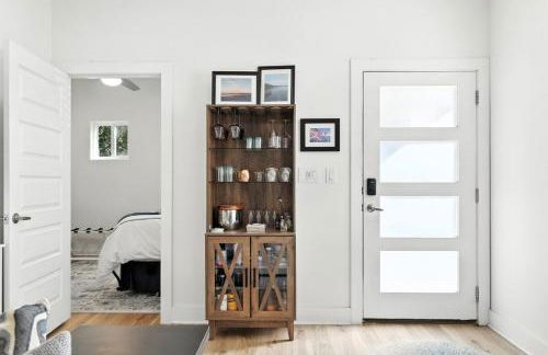 Luxe 2023NewBuild Entire home with 3BR 7BDs Ideal for Long Winter Stays, Outdoor, Central - Foto 22