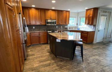 King Home- Mountain Oasis Pool & Views - Foto 6