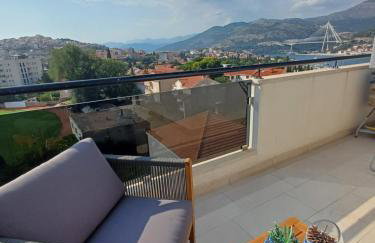 Apartments Mak & Lux - sea & sunset top view - Photo 2