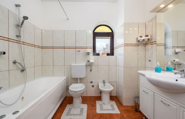 Spacious Holiday Home in Visnjan With Private Pool - Foto 11