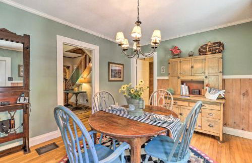 Fish, Float and Relax Fireside Home Near New River! - Foto 2