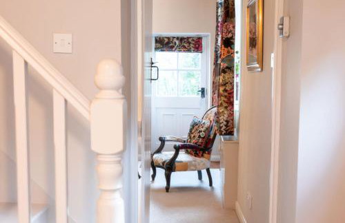 Host & Stay - White House - Photo 4