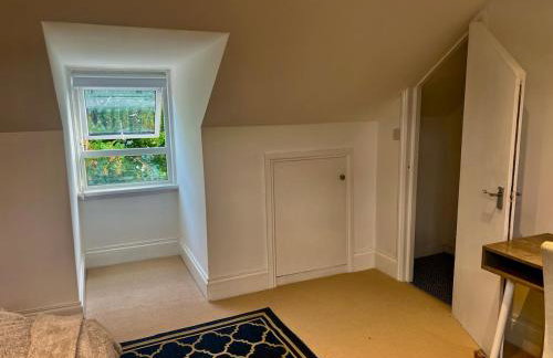 Large central 3 bedroom apartment superking 5 guests - free parking - Photo 9