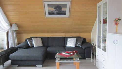 Schöne Ferienwohnung im HAUS SONNENGARTEN mit WLAN und Parkplatz in Achim bei Bremen - Foto 3