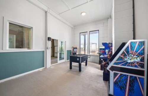 Bayfront Home with Private Pool, Pier, and Firepit - Foto 12