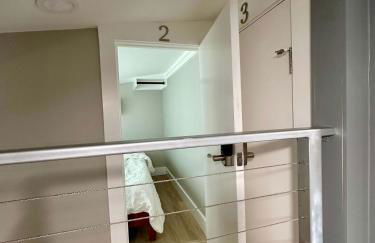 Tiny Private Room #2 in Shared 5BR House with Other Guests - Foto 8