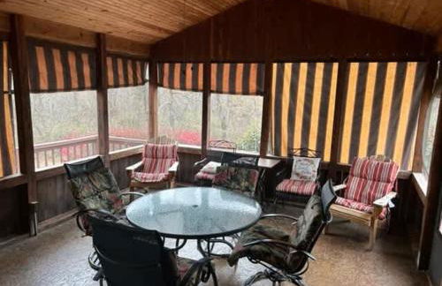 Luxury Cabin #21 With Hot Tub and Jacuzzi on Patoka Lake in Southern Indiana - Foto 17