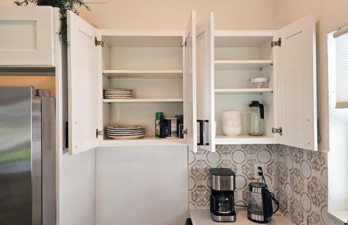 Modern 3BR Home Near Holycross Hospital - Foto 19