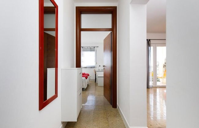 Beautiful Apartments With a Balcony Next to the Beach - Foto 11