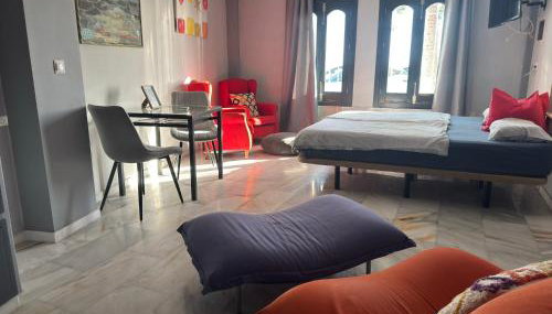 Estudio Amplio con Vistas Parciales al Mar - Photo 3