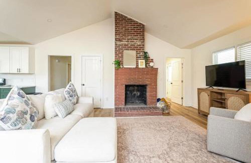 Queens Quarters at Ardmore A Historic 6BR Estate - Photo 9