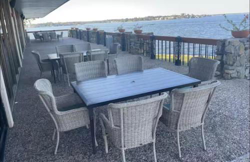 Luxury Lakefront Escape on Lake Conroe - Photo 30