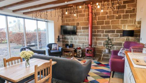 Chestnut Barn - Photo 5