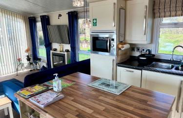 40A Oak Village- 2 Bedroom Lodge on Grange Leisure Park - Foto 1