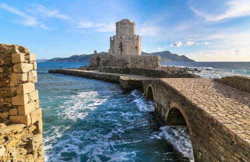 Eleni Suites Methoni - Photo 39