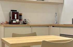 Omis apartment - near beach and town center, ground floor with small garden - Foto 27