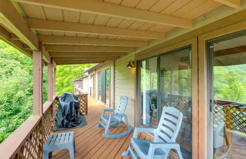 Maggie Valley Mountain Escape with Fireplace and Deck! - Foto 26