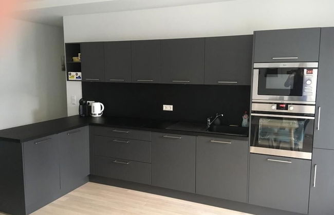 Modern 3 Beds In Convenient Location - Parking - Foto 7