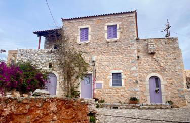 Iliana's house - spacious cave house in the center of Areopolis - Foto 2