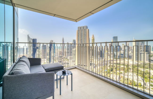 Classy Downtown 2BR w City View Balcony - Photo 21