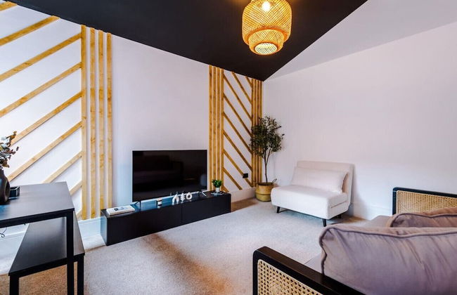 Modern & Chic Four Bedroom Home - Foto 16