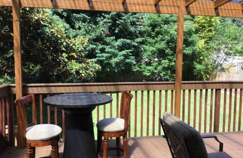 West Linn Relaxing Entire Home WiFi TV Yard BBQ Eateries - Foto 52