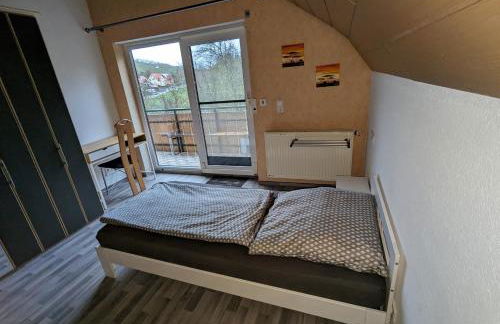 Ferienhaus Stein, TOP Monteurwohnung, sehr groß, 4 Einzelzimmer, Doppelzimmer, Übernachtung bis zu 8 Personen möglich - Foto 14