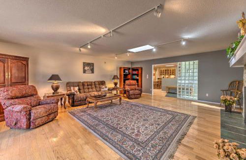 Ruidoso Getaway with Deck - 16 Mi to Ski Apache - Foto 7