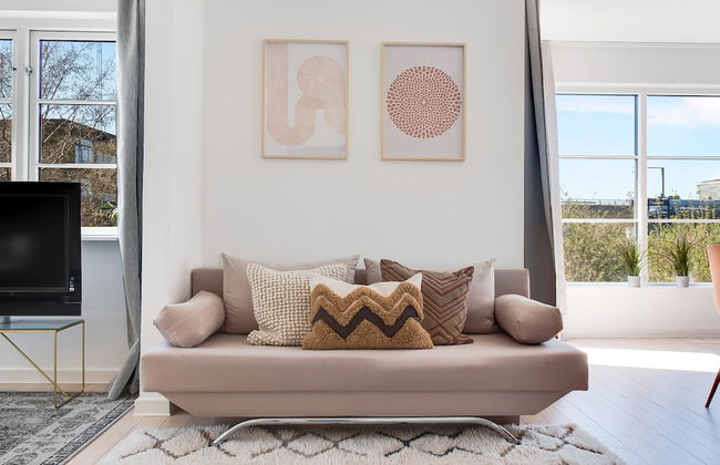 Sanders Charm - Chic 2-bdr Apt With Shared Garden - Foto 10