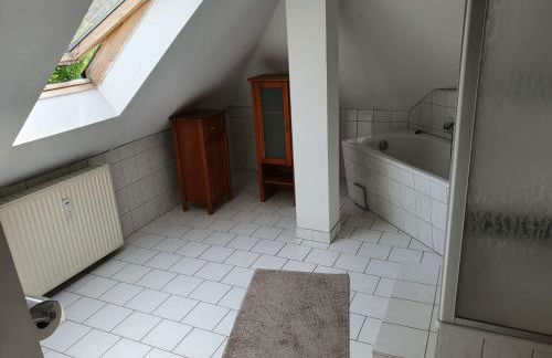 Attic Oelsnitz am Hegebach mit Netflix und Parkplatz Self Check-in - Foto 27