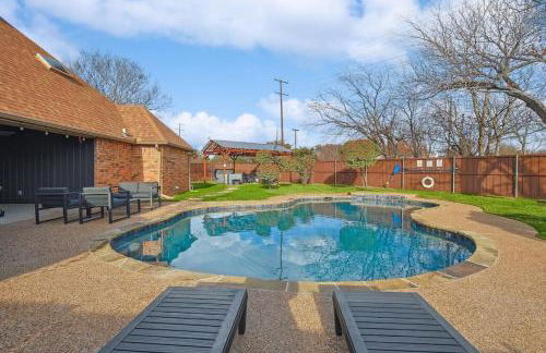 Best of Carrollton - Luxury Pool Hot tub Games - Foto 1