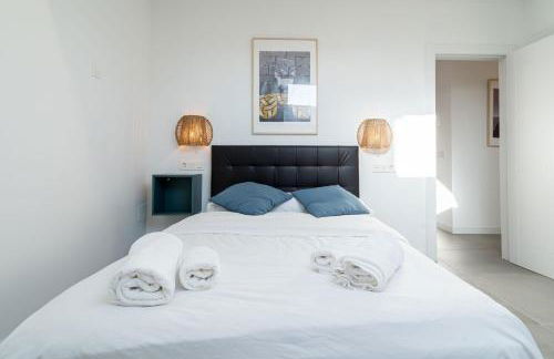 Edificio Santiago by Plaza Mayor Apartamentos - Photo 24