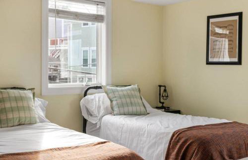 City Skyline - Outside decks - Contemporary - Foto 19