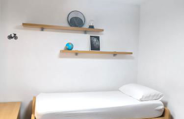 BrisaMar I en segunda línea de playa & priv parking - Photo 14