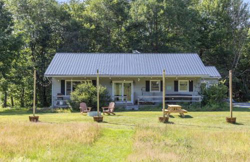Smuggler's Notch Mountain House with hot tub & river - Foto 53