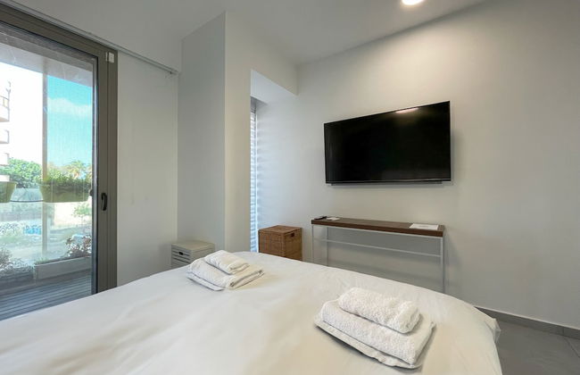 AirTLV - Luxury Apartment Port of Jaffa - Photo 4