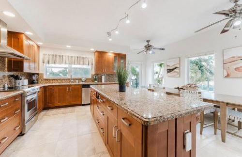 Beachside Luxury Private Townhome with Pool and Ocean Views - Foto 19