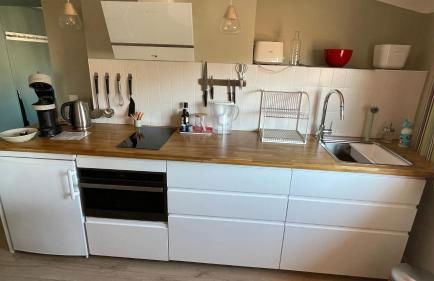 Au cœur du vieux Toulon au calme appartement rénové climatisé confortable étage élevé avec ascenseur proche parking et toutes commodités - Foto 16