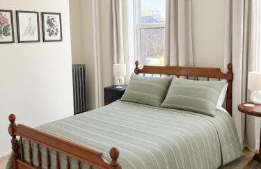 Charming Victorian Home In Historic District - Foto 6