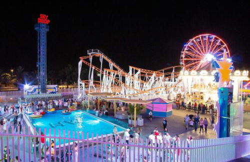 Modern Oasis with Sun & Style 3 Pools AC WiFi - Photo 33